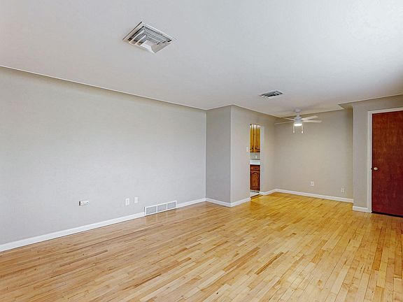 4th image of 1672 S Benton St