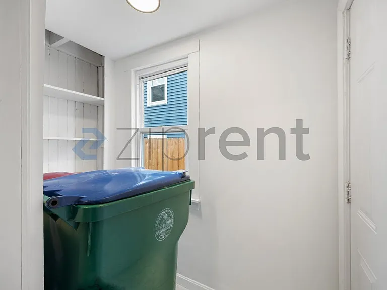 19 Oliver St #19 — Photo 9
