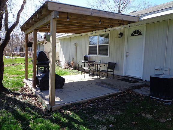 Covered patio with Pergalo