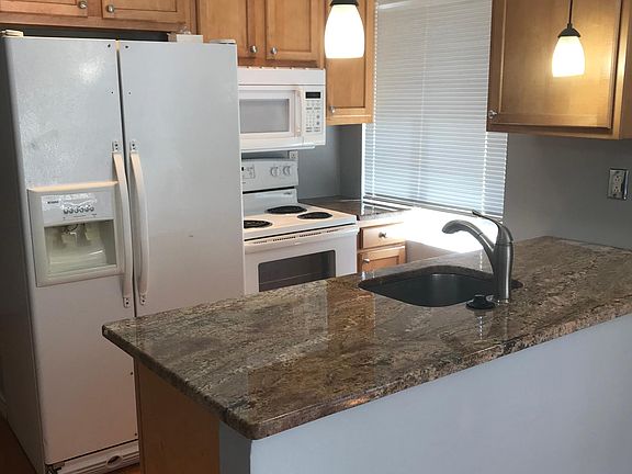 3rd image of 1815 S 10th St Floor 1