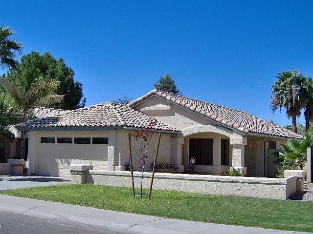 1st image of 92 S Cypress Ct