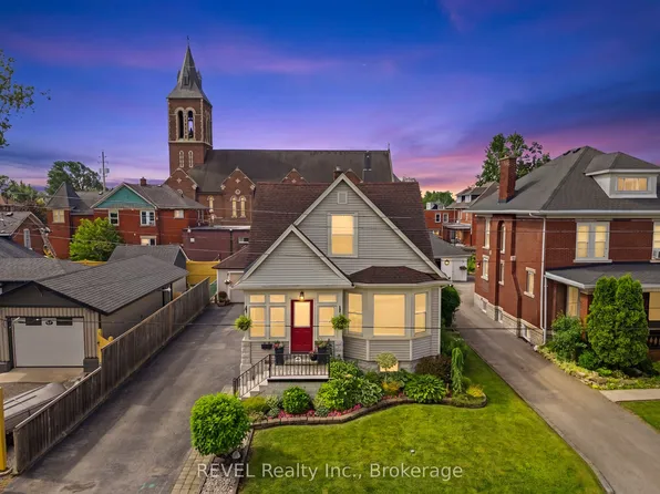 99 Young St, Welland, ON L3B 4C5