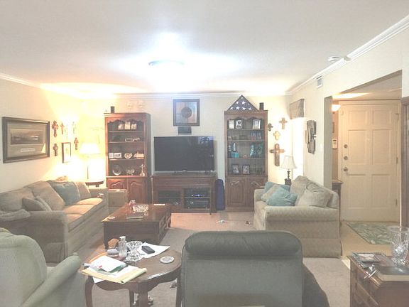 3rd image of 4006 Lakeside Dr