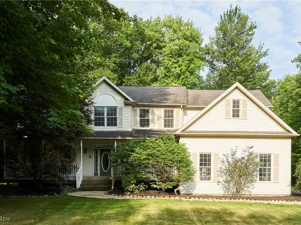 16730 Victoria Dr, Chagrin Falls, OH 44023