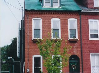 351 E King St, Lancaster, PA 17602