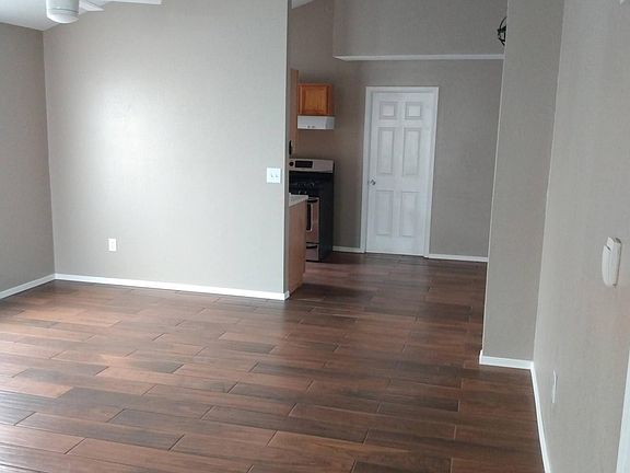 3rd image of 3812 Leticia St