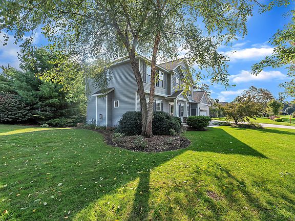 2nd image of 9140 Winterberry Dr