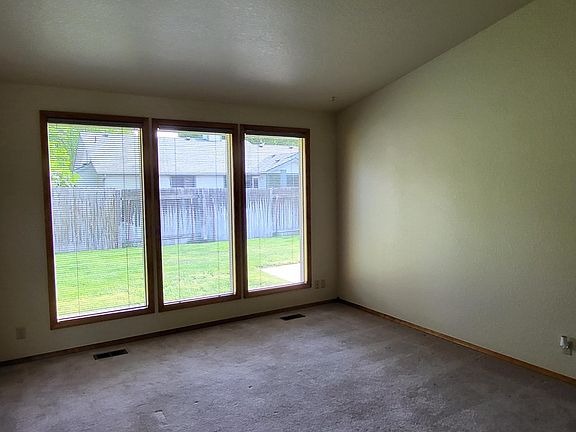 4th image of 12065 W Flintlock Dr