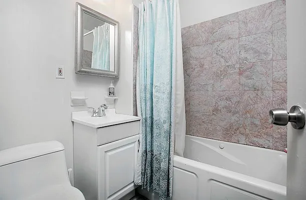 Rented by Charles Coutinho LLC | media 58