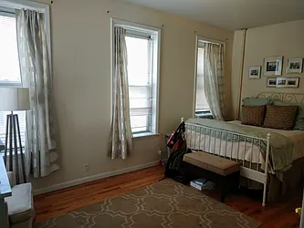 Rented by Green Line Realty