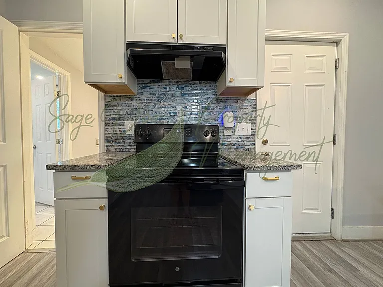 2419 Bales Ave — Photo 8
