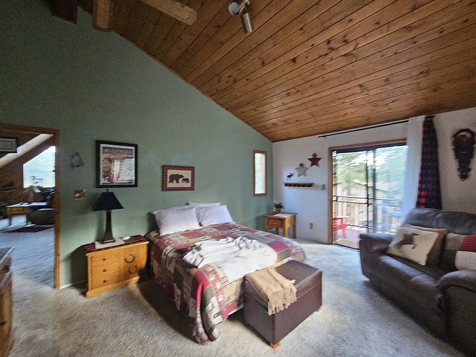15240 Deby Dr #2