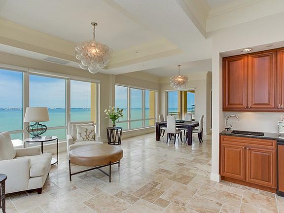 5th image of 35 Watergate Dr Suite 1501