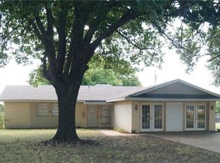 1417 Hillside Dr, Midlothian, TX 76065