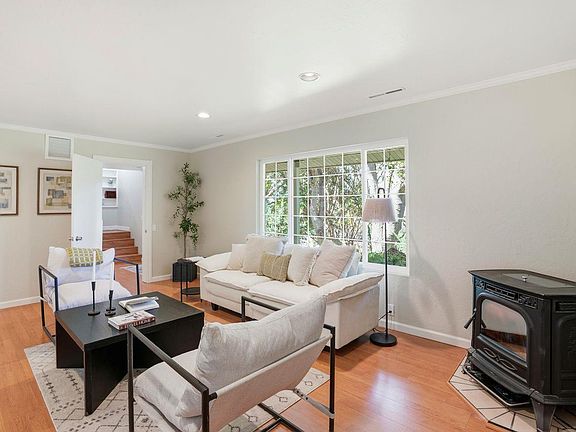 5th image of 243 Wildwood Way