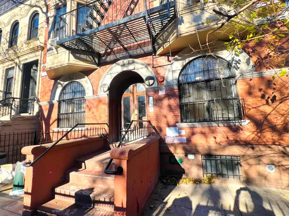 421 Park Place image 15 of 16