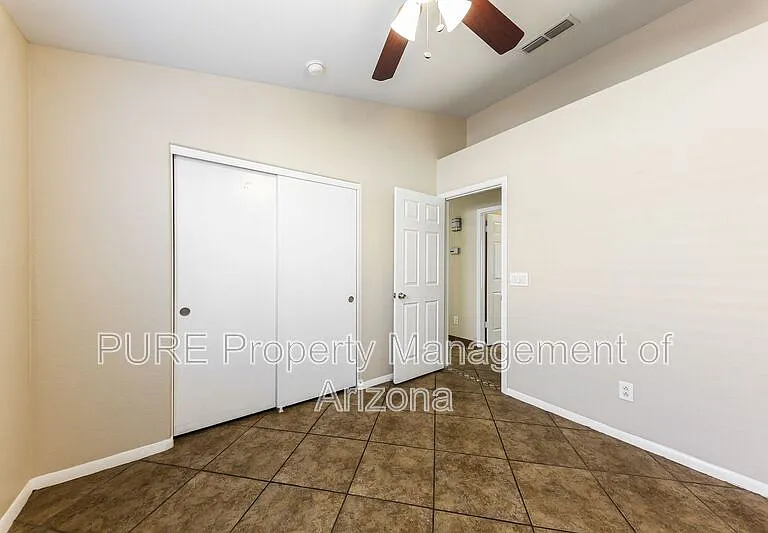 3514 W Fallen Leaf Ln — Photo 16