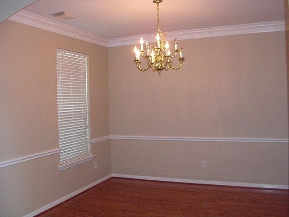 4th image of 4911 Park Bend Ln
