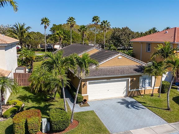 2nd image of 18683 SW 15th Street