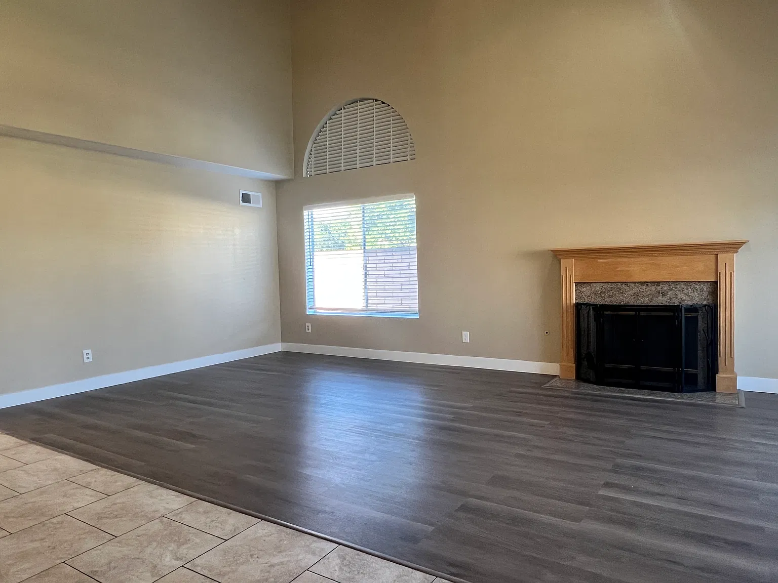 4 bed, 2160 sqft, $3,400 — Photo 2