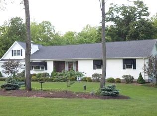 924 Meadowlark Dr #L-6, Madison Township, PA 18444