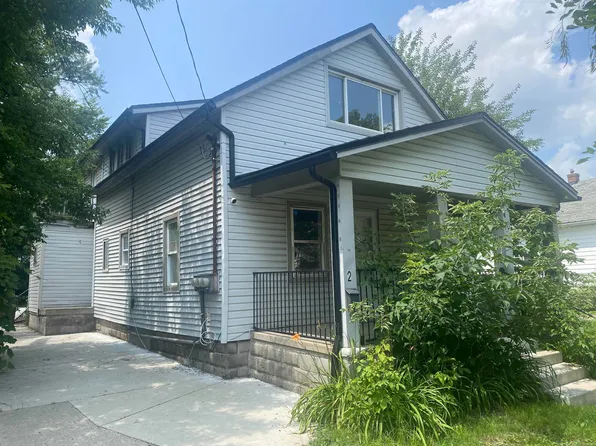 60 Crawford St, Pontiac, MI 48341