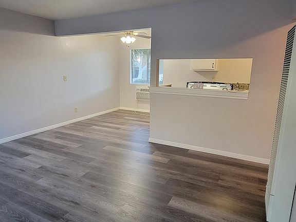 5th image of 711 Claraday St #20