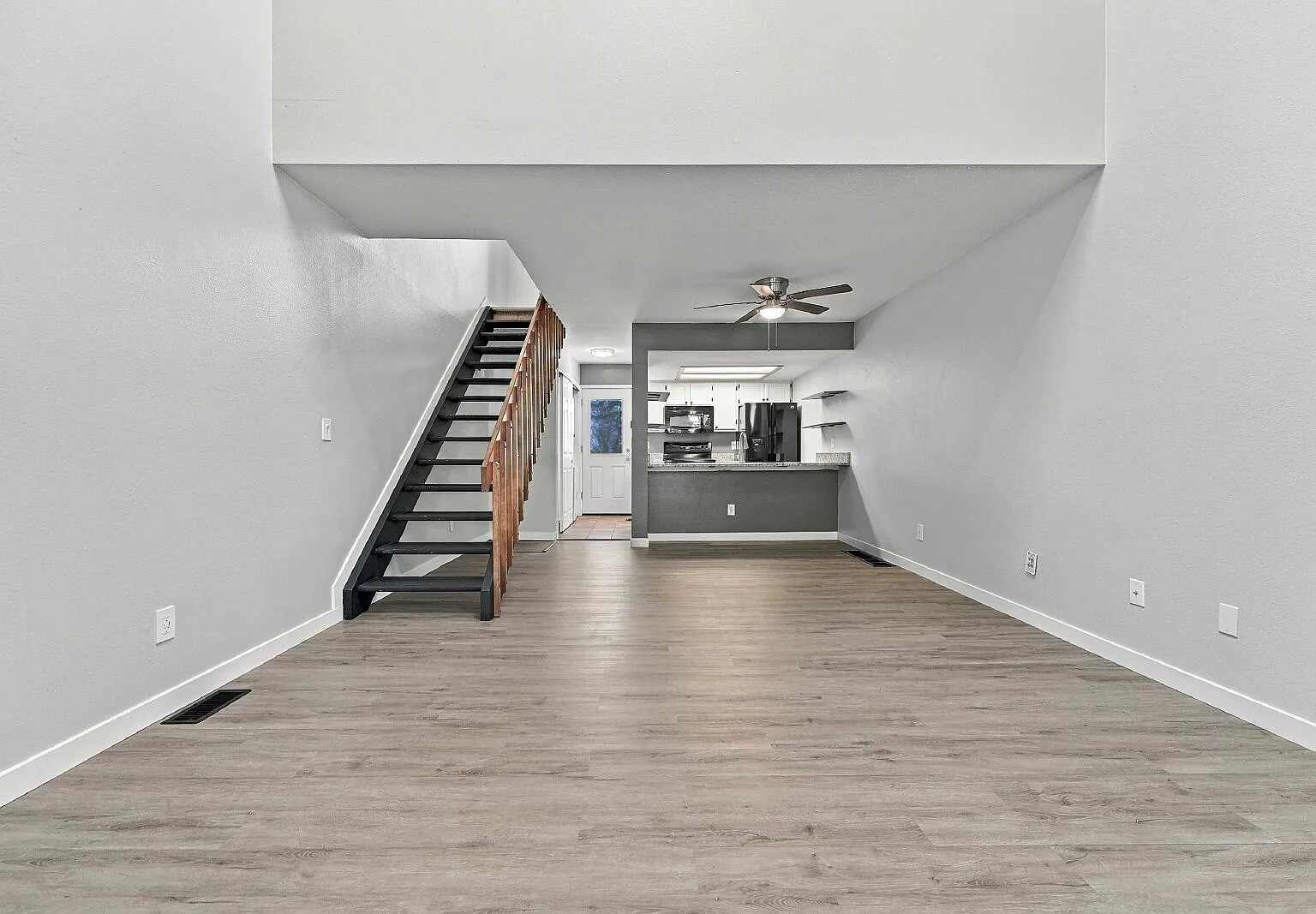 1 bed, 1.0 bath, 750 sqft, $1,700 — Photo 4