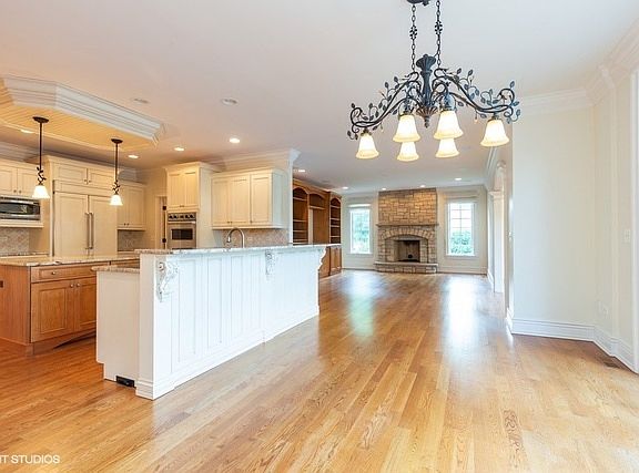 2nd image of 301 Blackstone Ave