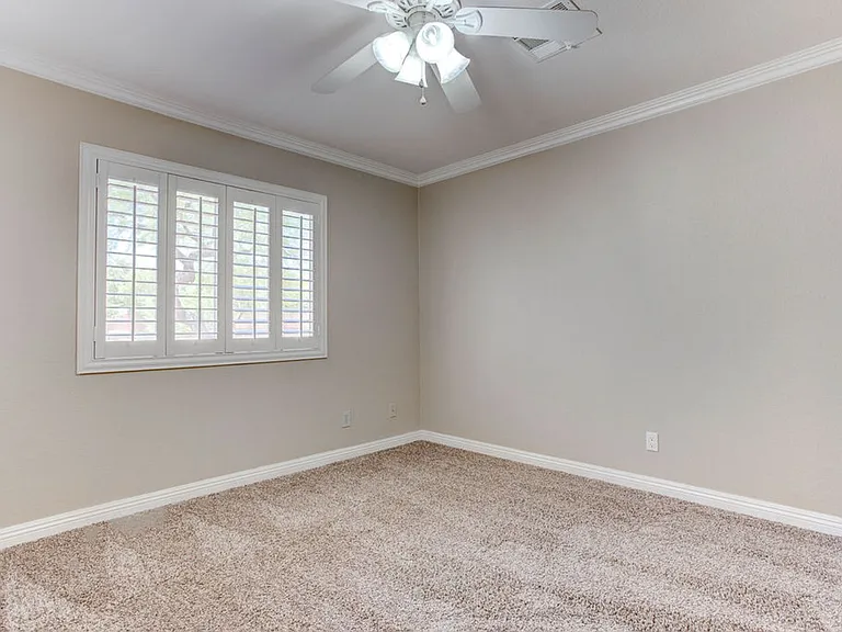809 Royal Birch Ln — Photo 47