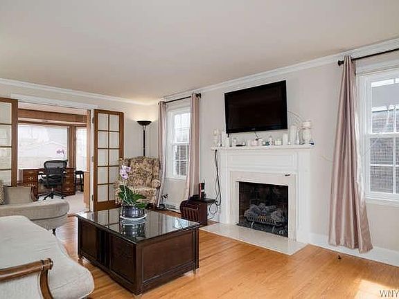 4th image of 61 Saint Johns Ave