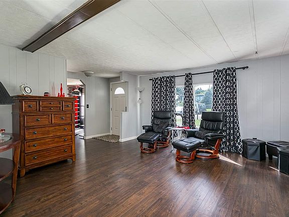 2nd image of 338 Glenn Hill Ave