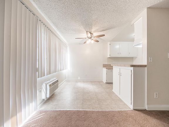 4th image of 17900 Schoenborn St #2