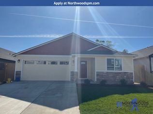 510 Nicholas Lee Dr, Medford, OR 97501