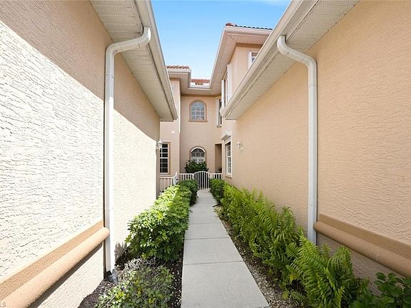 2nd image of 5120 W Hyde Park CT #103