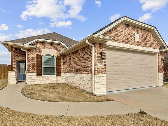 3rd image of 2518 Leyla Ln