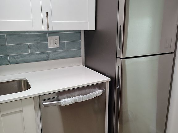 3rd image of 10403 N Kendall Dr APT A106