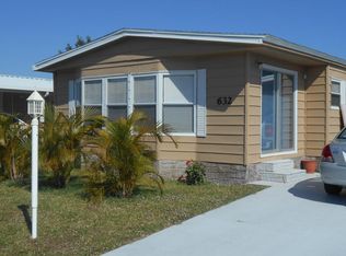 632 Puffin Dr, Barefoot Bay, FL 32976