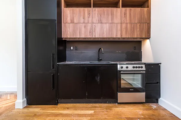 Rented by Nooklyn NYC LLC | media 73