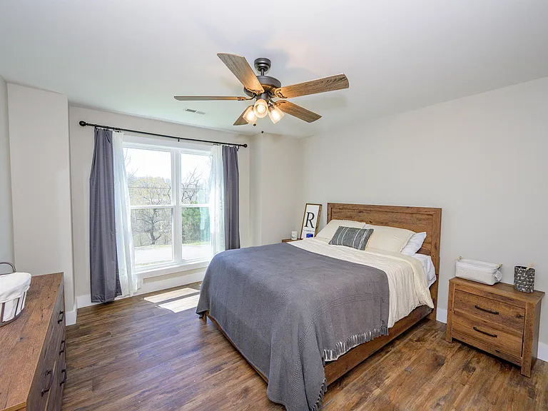 299 Hampton Rd — Photo 41