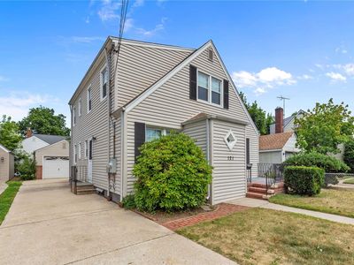 121 4th Street, New Hyde Park, NY, 11040