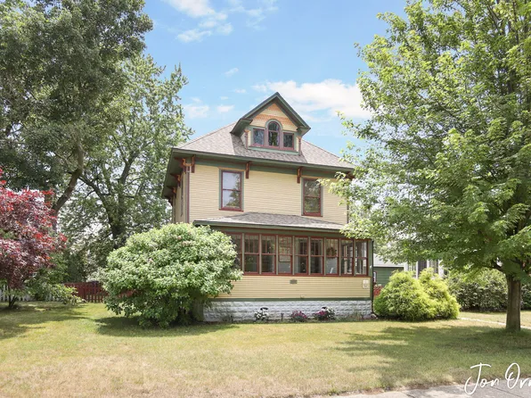 413 W Webster Ave, Muskegon, MI 49440