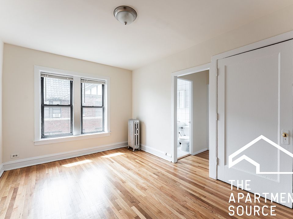 1st image of 3300 W Schubert Ave APT 3C