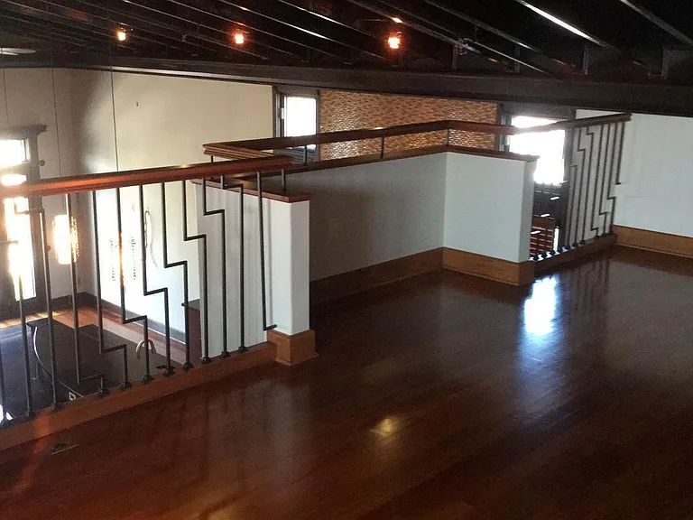 9 W River St #3 — Photo 10