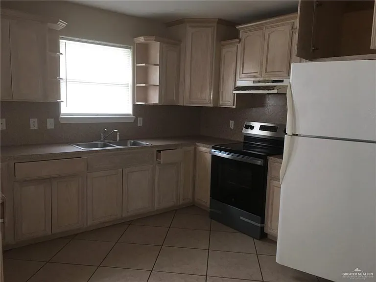 1029 French Ave — Photo 6
