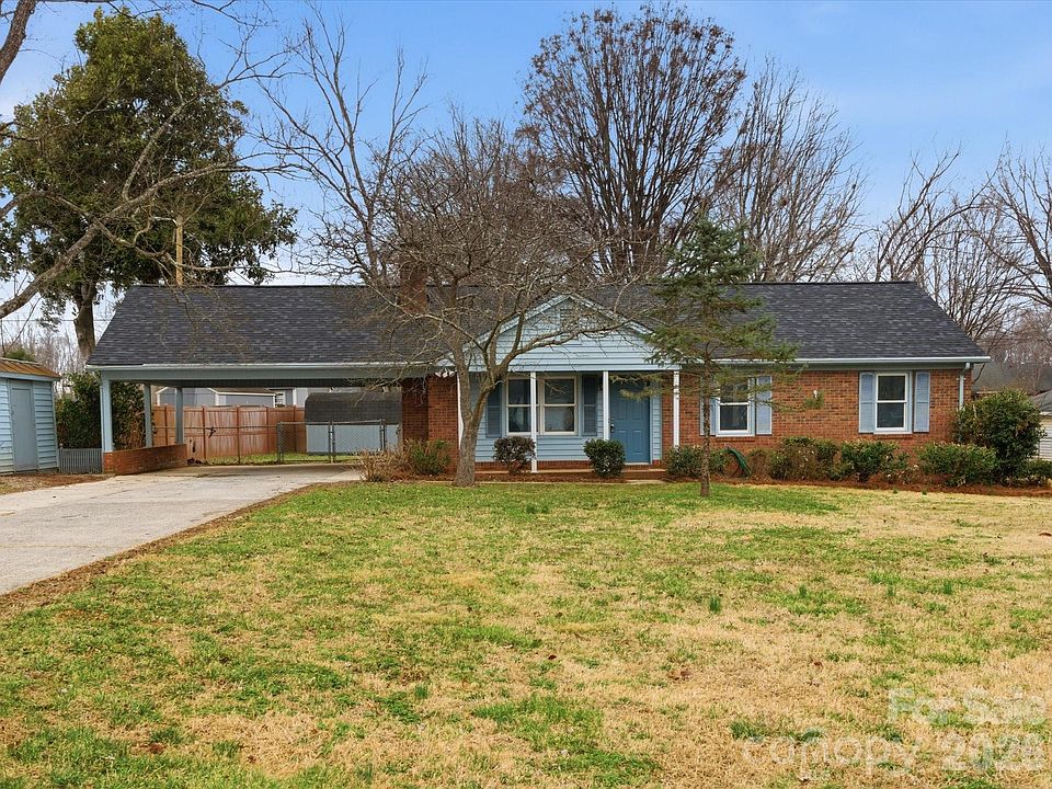 1st image of 6111 Dovetail Ct
