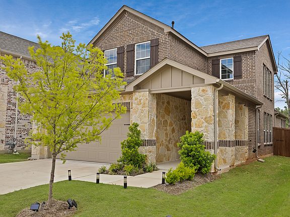 2nd image of 758 Creekwater Ln