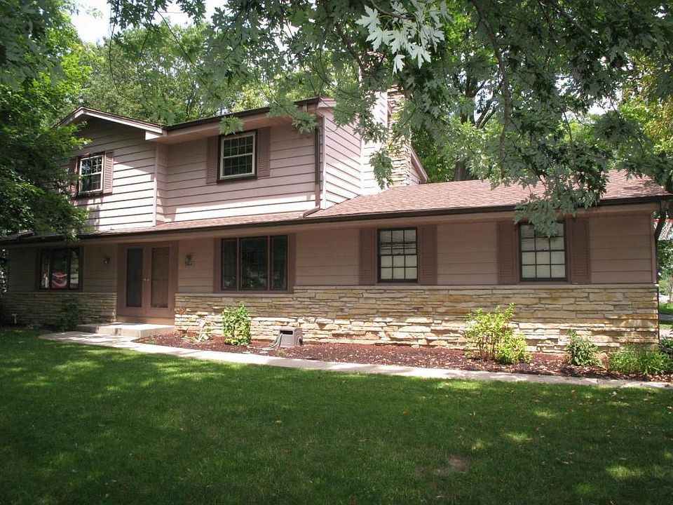 1st image of 14240 W Beechwood Trl