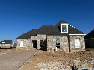 15 Hidden Field Cv, Oakland, TN 38060