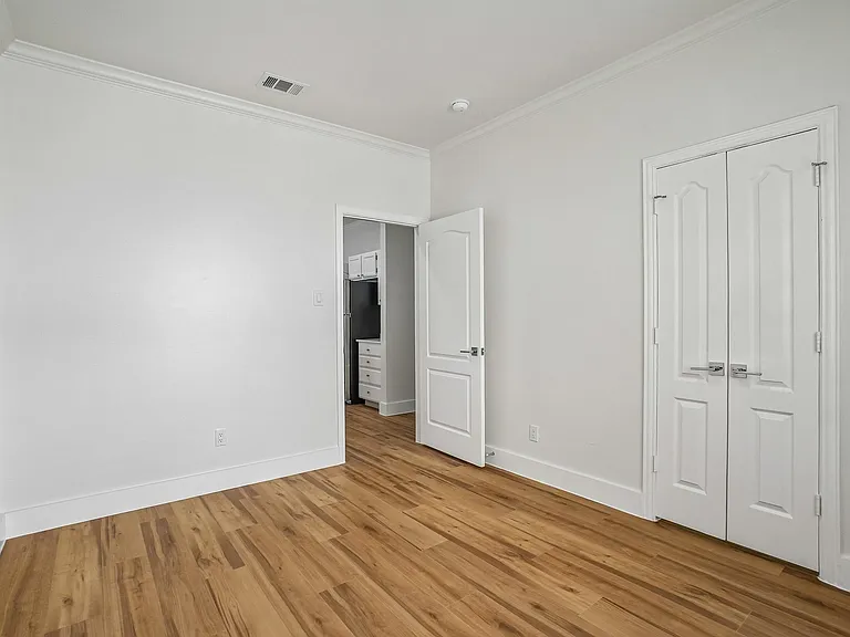 4125 Holland — Photo 16